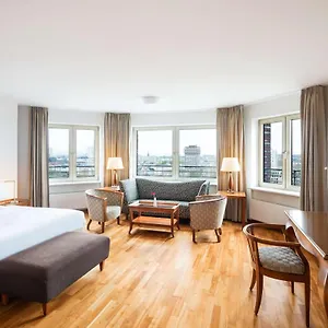 Hotel Lindner Frankfurt Main Plaza, Part Of Jdv By Hyatt Francoforte sul Meno