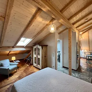 Haus Am Berg, 954 Hm, 82493 Klais Apartment